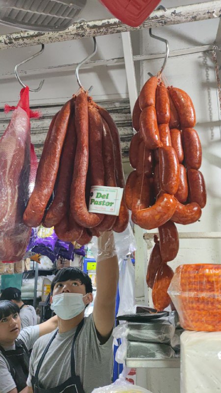 105: kilo longaniza marca del pastor pasillo #4 local 150
